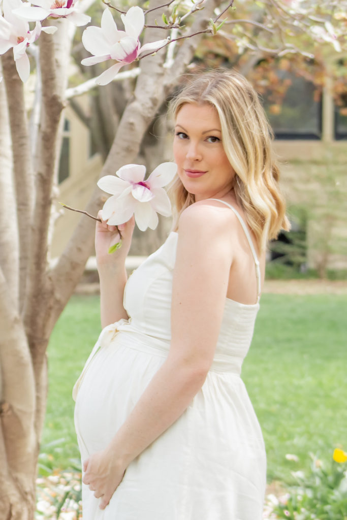 Magnolia Tree Maternity Photos 15