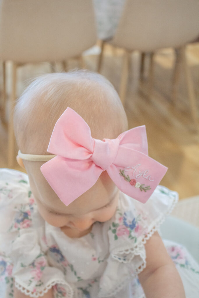 Embroidered Hair Bows by Luna Baby Bows | Everley & Me | Style Blog